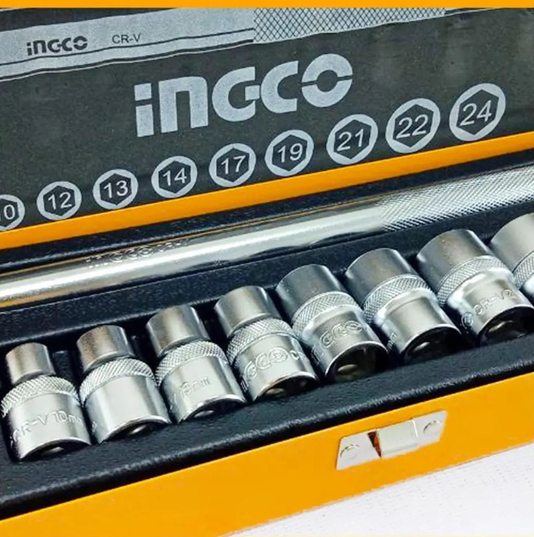 Detalle de los dados cromados Cr-V del juego Ingco HKTS12101 y medidas impresas en la tapa