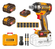 Llave de impacto Ingco CIWLI42602 de 42 V con 2 baterías, cargador, 7 dados, adaptador, 2 puntas y maletín
